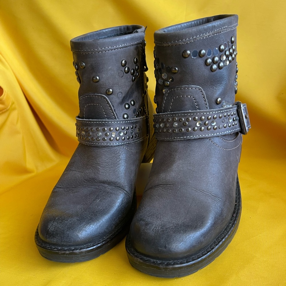 VERA PELLE Booties